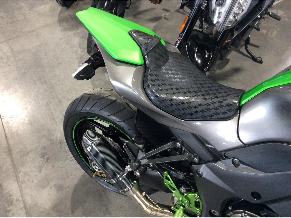 Kawasaki Z1000 2014 alt