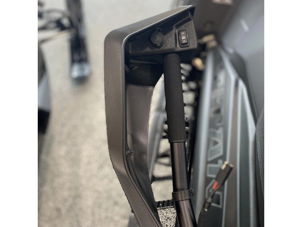 2025 Polaris 650 Titan Adventure 155 1.8 (1.5 Inch) alt