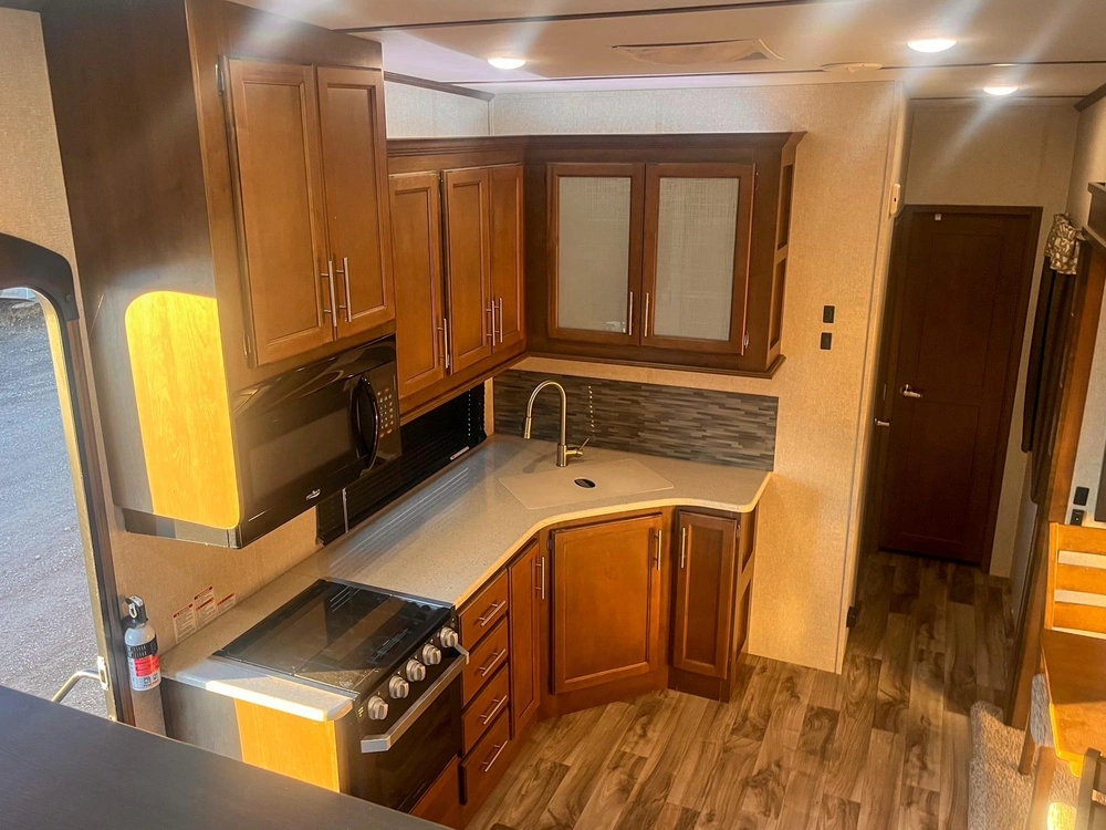2019 Keystone Rv Cougar 367fls alt