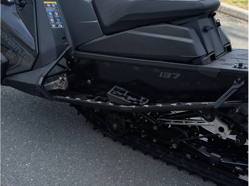 2025 Polaris PROSTAR S4 INDY ADVENTURE X2 137 | 🚀 Polaris vs Ski-Doo touring 🚀