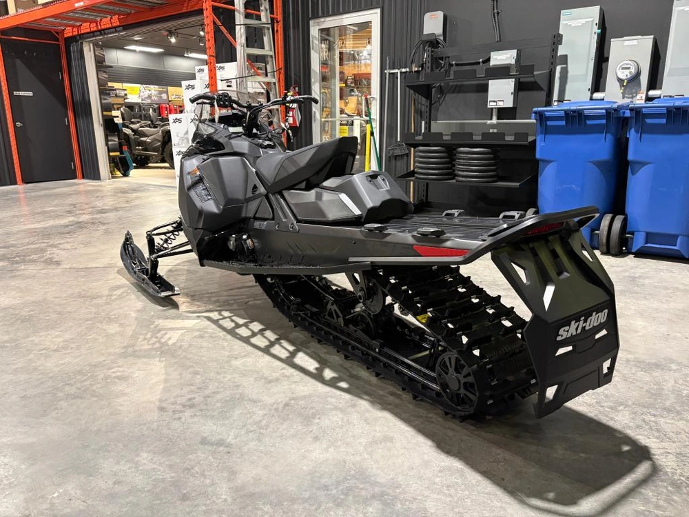 Ski-doo Backcountry Adrenaline (43'') 850 E-tec Storm 150 1.5'' E.s. 2026 alt