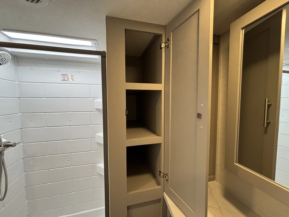 2026 Alliance Rv Avenue 29rl alt