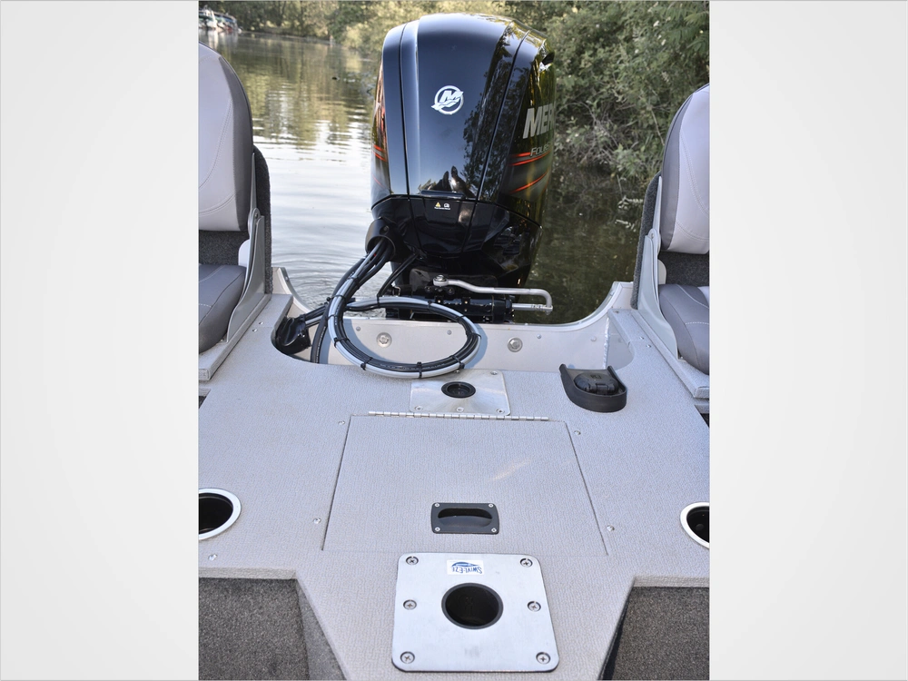 2026 Smoker-craft Ultima 172 Dc alt