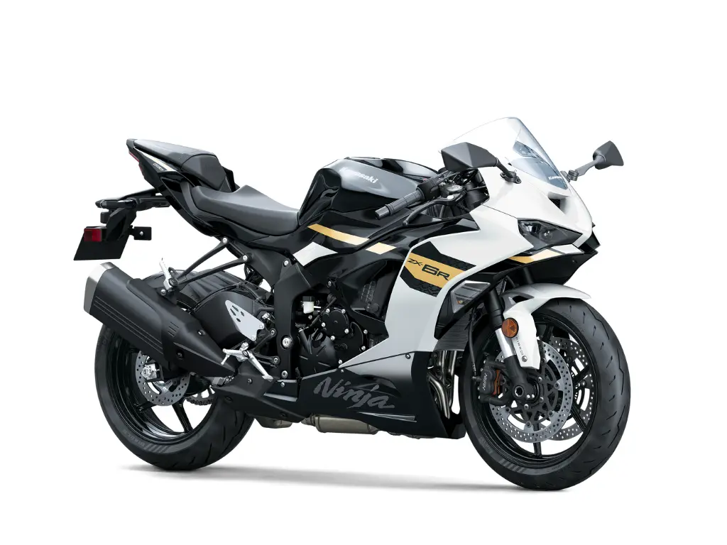 New 2026 Kawasaki Ninja ZX-6R // Pearl Robotic White/Metallic