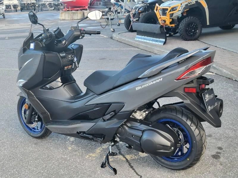 Suzuki Burgman 400 2025 alt
