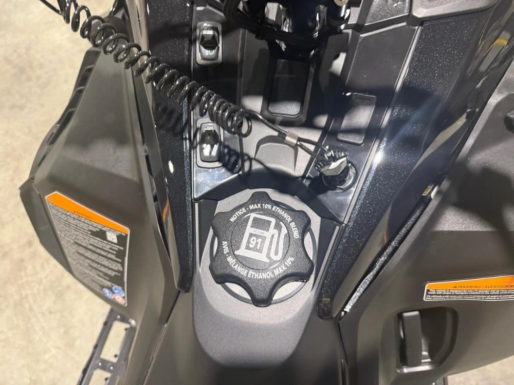 Ski-doo Summit Adr W/ Edge Pkg 154 850 E-tec Powdermax Light Flexedge 2.5'' Shot 2026 alt