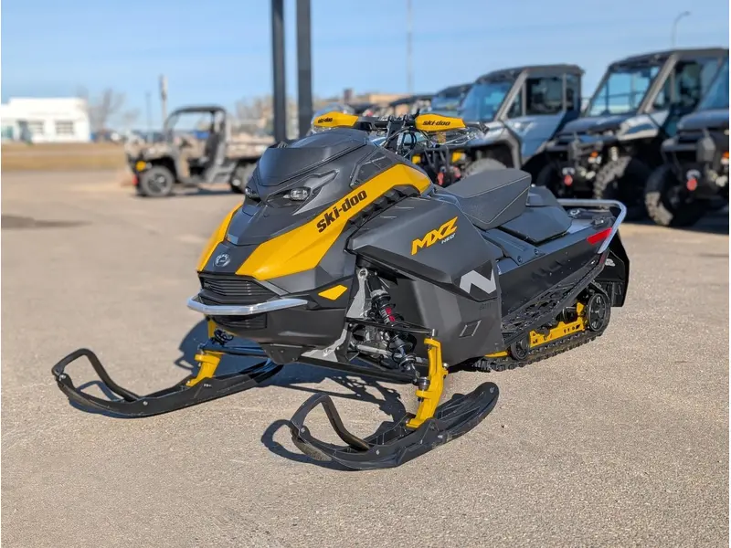 2026 Ski-Doo MXZ NEO+ 600 EFI (55) RipSaw 1.25" E.S.