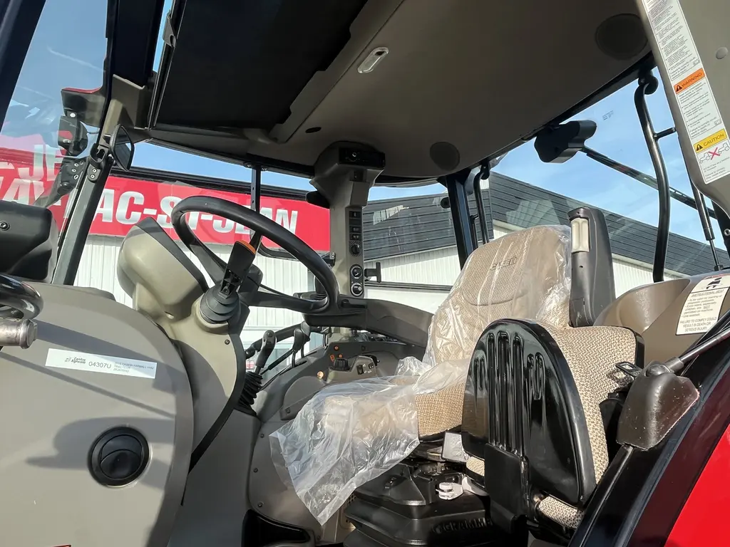 2015 Case IH Farmall 115U