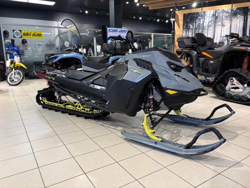 Ski-doo Summit Adr W/ Edge Pkg 154 850 E-tec Powdermax Light Flexedge 2.5'' Shot 2026 alt