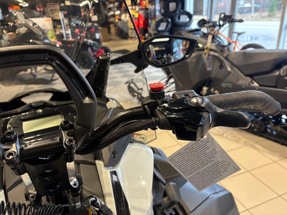 Ski-doo Skandic Le 24'' 900 Ace Silent Cobra 1.5'' E.s. 2026 alt
