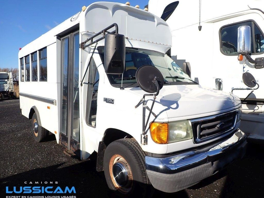 Ford E350 2005