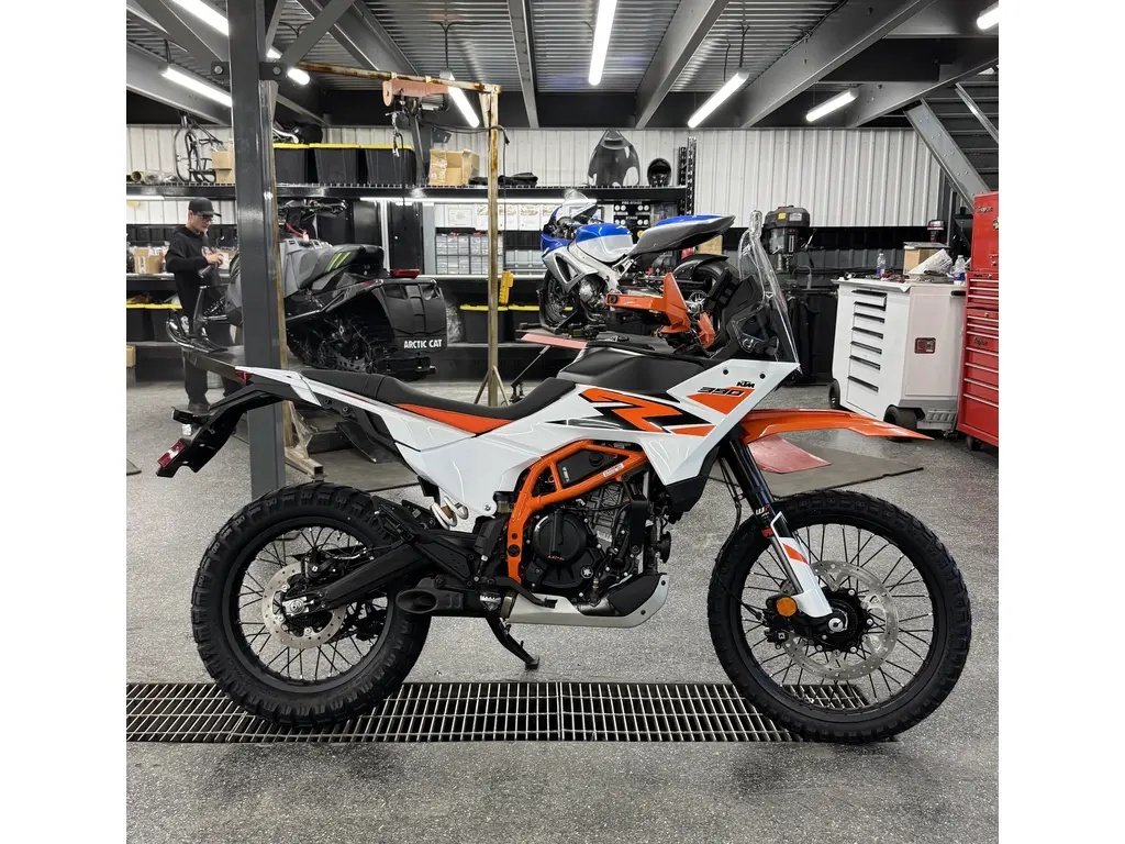 KTM 390 ADVENTURE X  2025