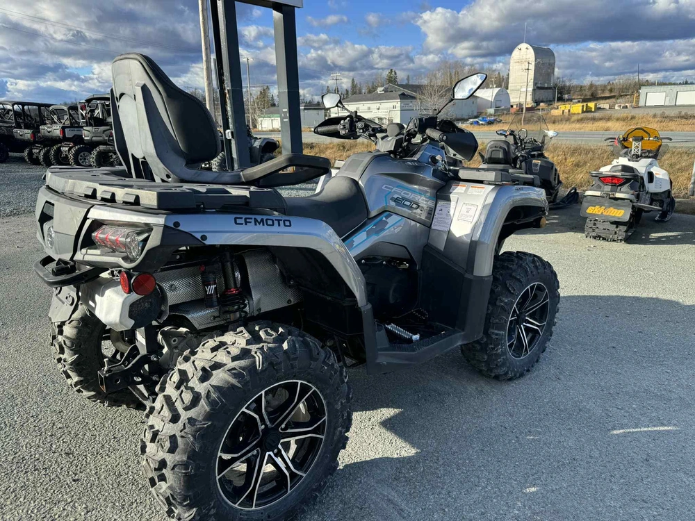 2021 Cfmoto Cforce 800 alt