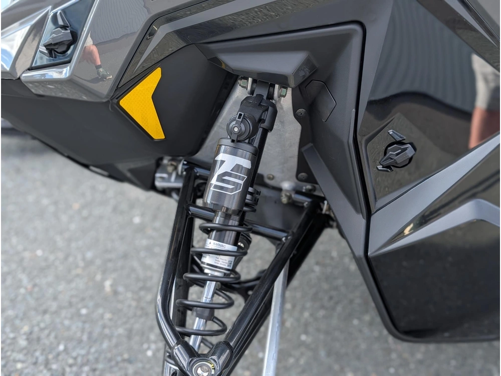 2025 Polaris Prostar S4 Indy Adventure X2 137 | 🚀 Polaris Vs Ski-doo Touring 🚀 alt