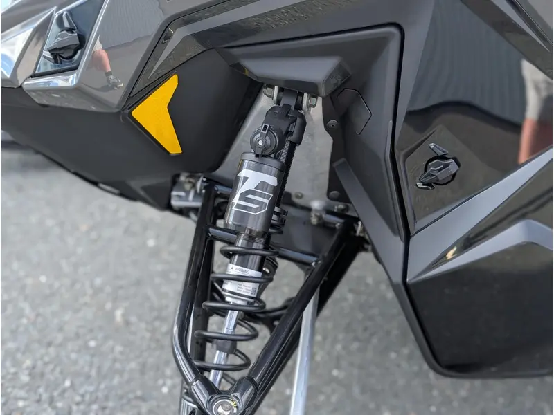 2025 Polaris PROSTAR S4 INDY ADVENTURE X2 137 | 🚀 Polaris vs Ski-Doo touring 🚀