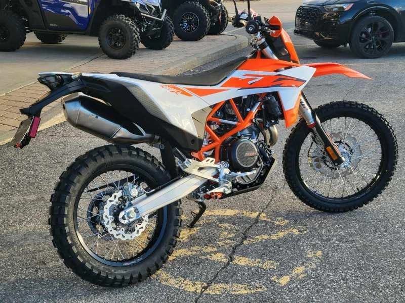 Ktm 690 Enduro R 2026 alt