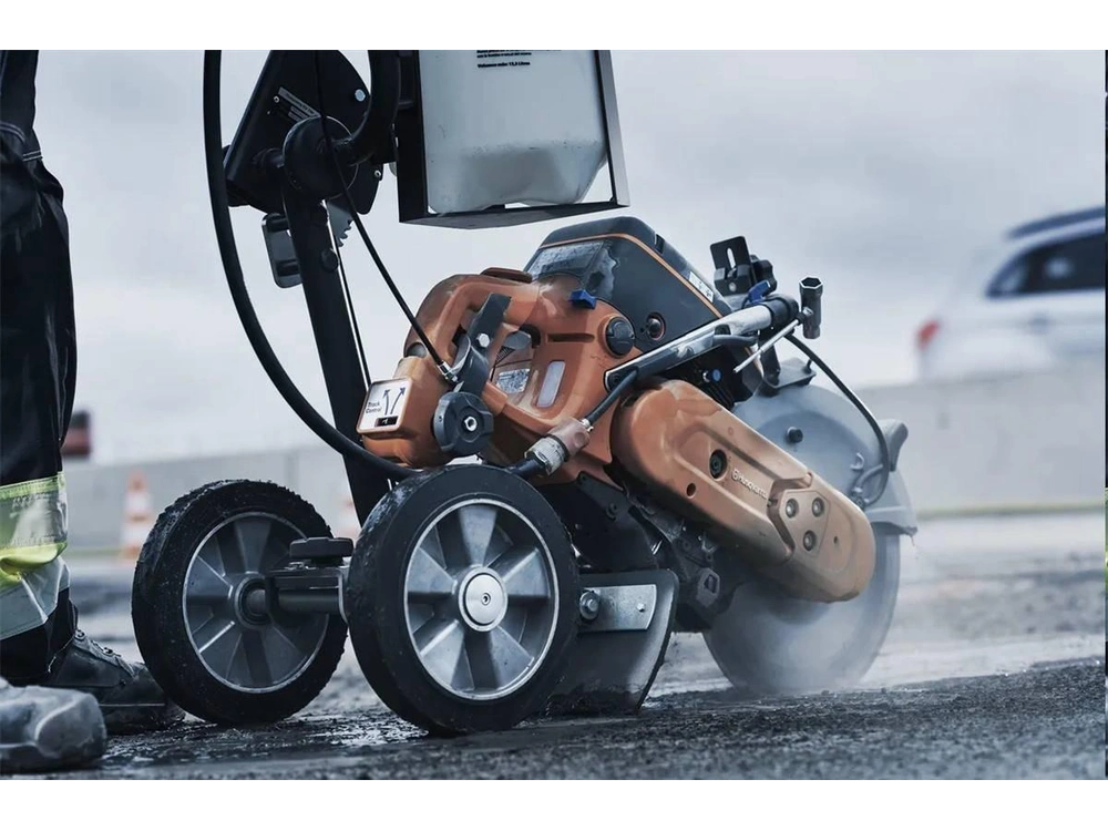 None Husqvarna K770 alt