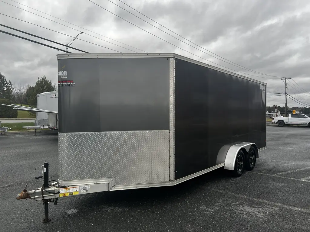 MISSION MISSION 7' x 18' V-NOSE DE 5 PIEDS PORTE RAMPE 2022 - MEC7X18