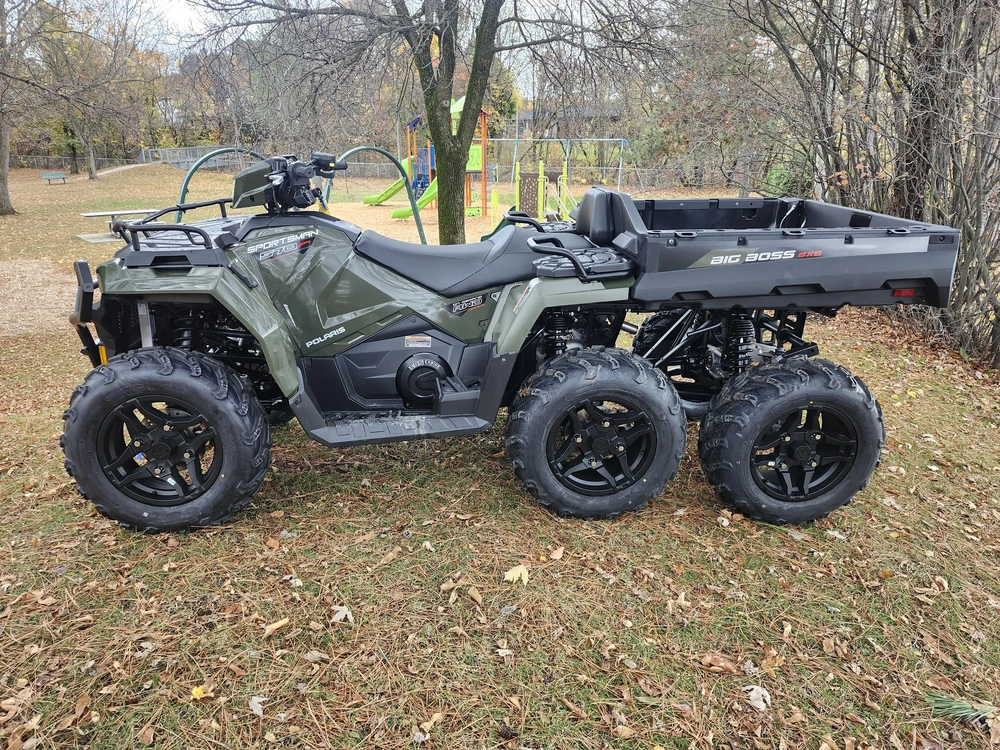 2026 Polaris Sportsman 6x6 570 Sage Green | En Stock Big Boss + Camouflage Dispo alt