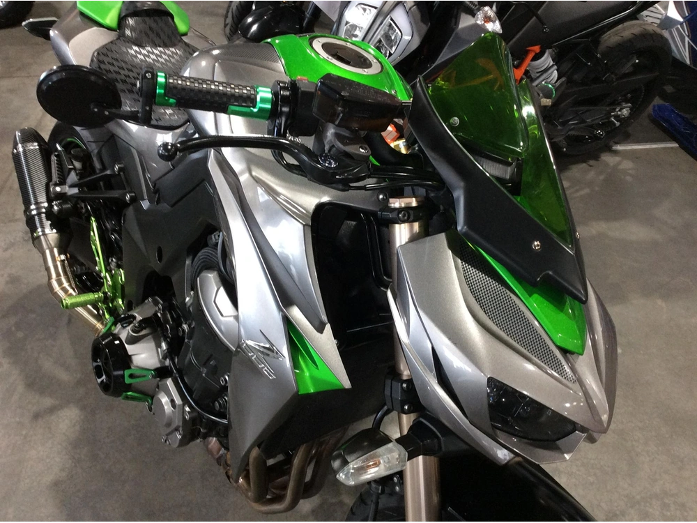 Kawasaki Z1000 2014 alt