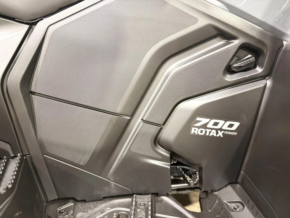 Can-am Outlander Max 6x6 Dps 700 2026 alt