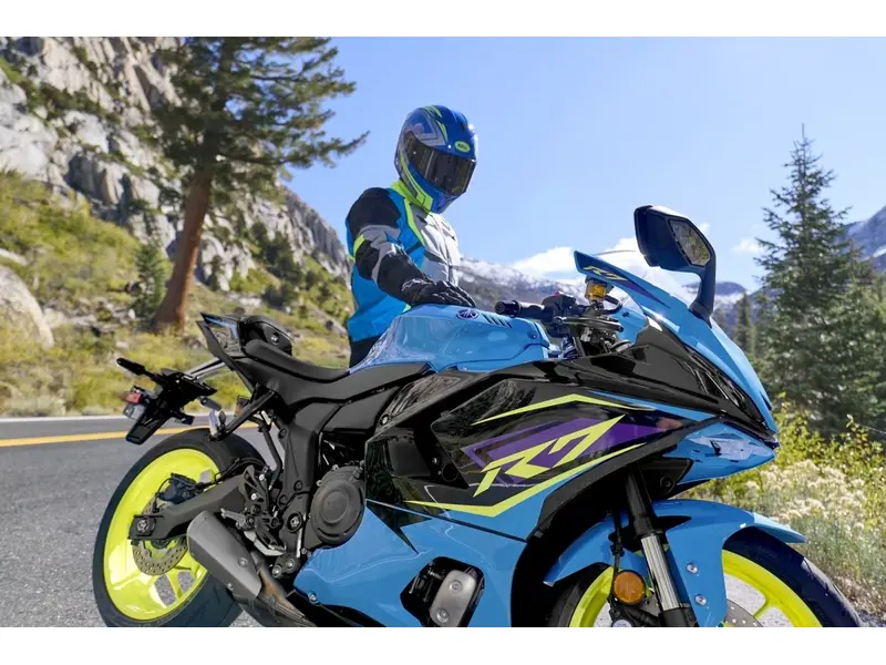 2026 Yamaha YZF-R7 PRE-COMMANDE
