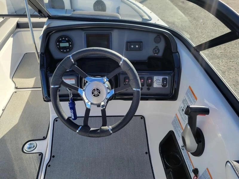 2021 Yamaha Ar195 alt