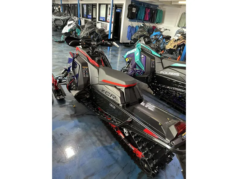2025 Polaris PATRIOT 9R INDY XCR 136 70E ANNIVERSAIRE
