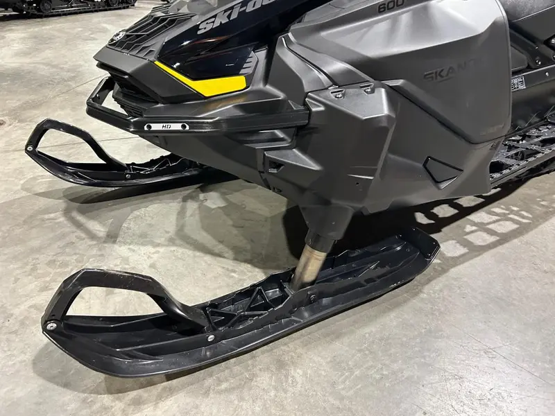 2026 Ski-Doo SKANDIC LE 20'' 600 EFI Silent Cobra 1.5'' E.S.