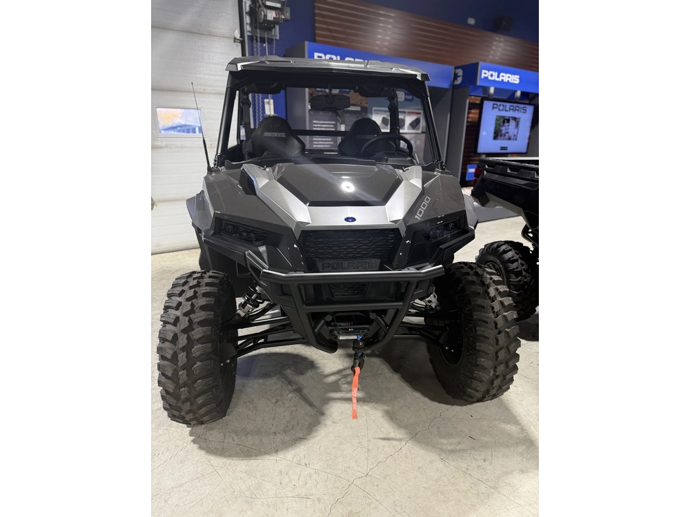 2025 Polaris General Xp 1000 Ultimate alt