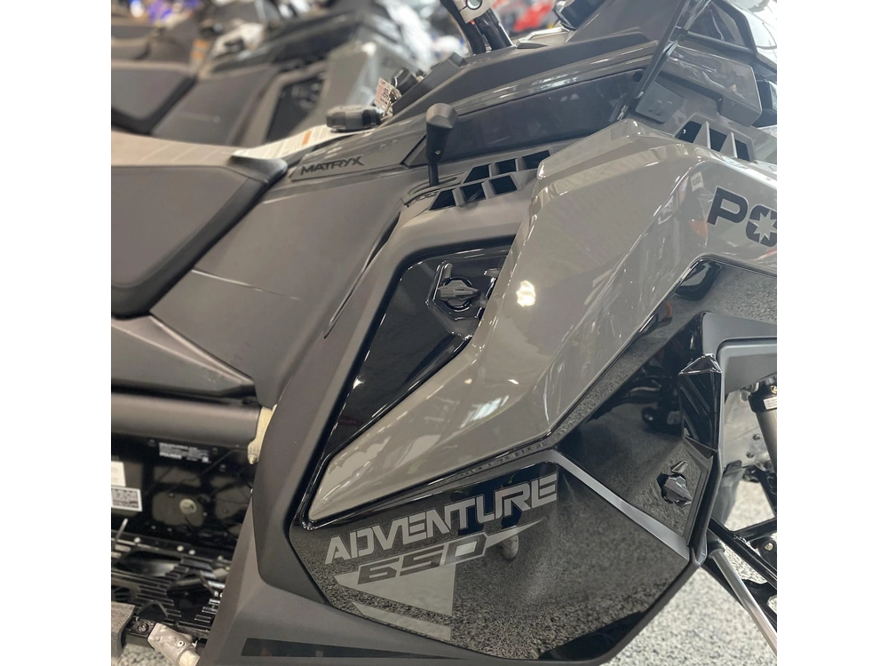 2025 Polaris 650 Titan Adventure 155 1.8 (1.5 Inch) alt
