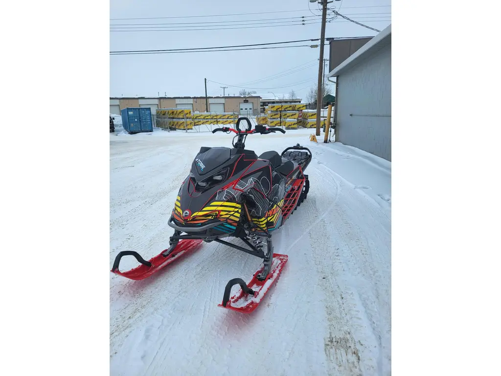 2023 Lynx Shredder Ds 3900 850 E-tec alt