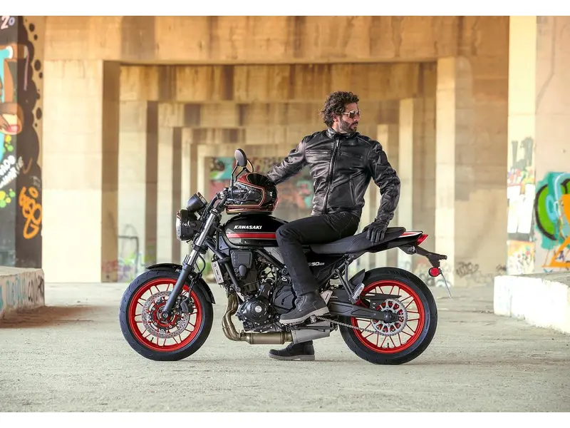 2026 Kawasaki Z650RS PRE-COMMANDE