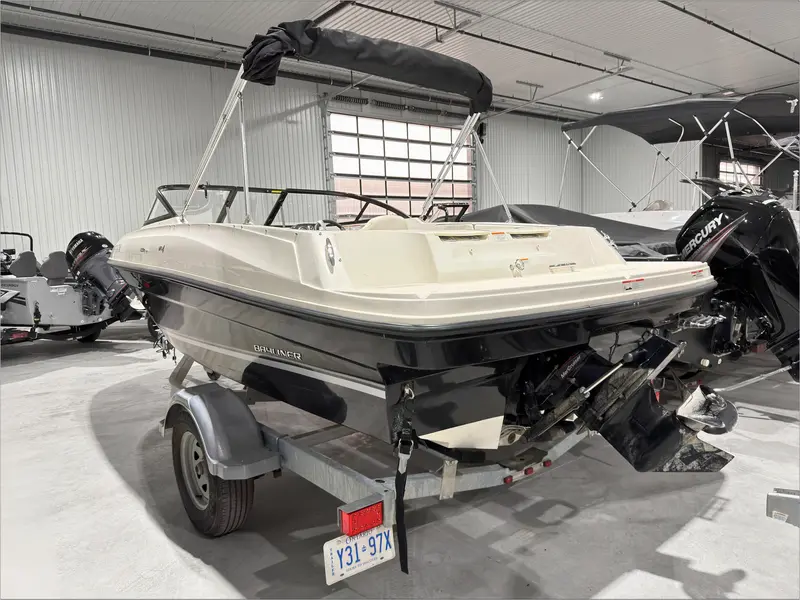 2021 Bayliner VR4