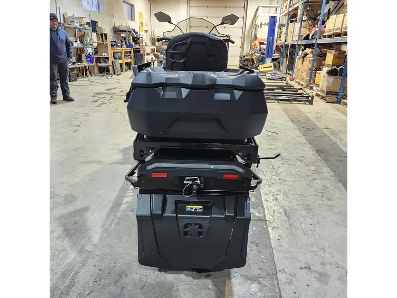 2026 Polaris 850 TITAN ADVENTURE ULTIMATE 155 1.8 7S DIsplay