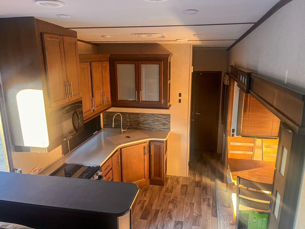 2019 Keystone Rv Cougar 367fls alt