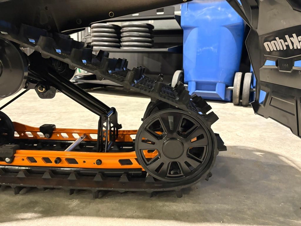 Ski-doo Backcountry Adrenaline (43'') 850 E-tec Storm 150 1.5'' E.s. 2026 alt