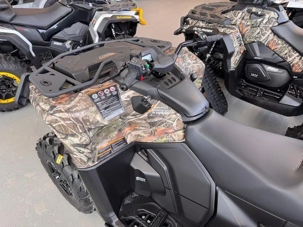 Can-am Outlander Max 700 Pro Hunting Edition 2026 alt