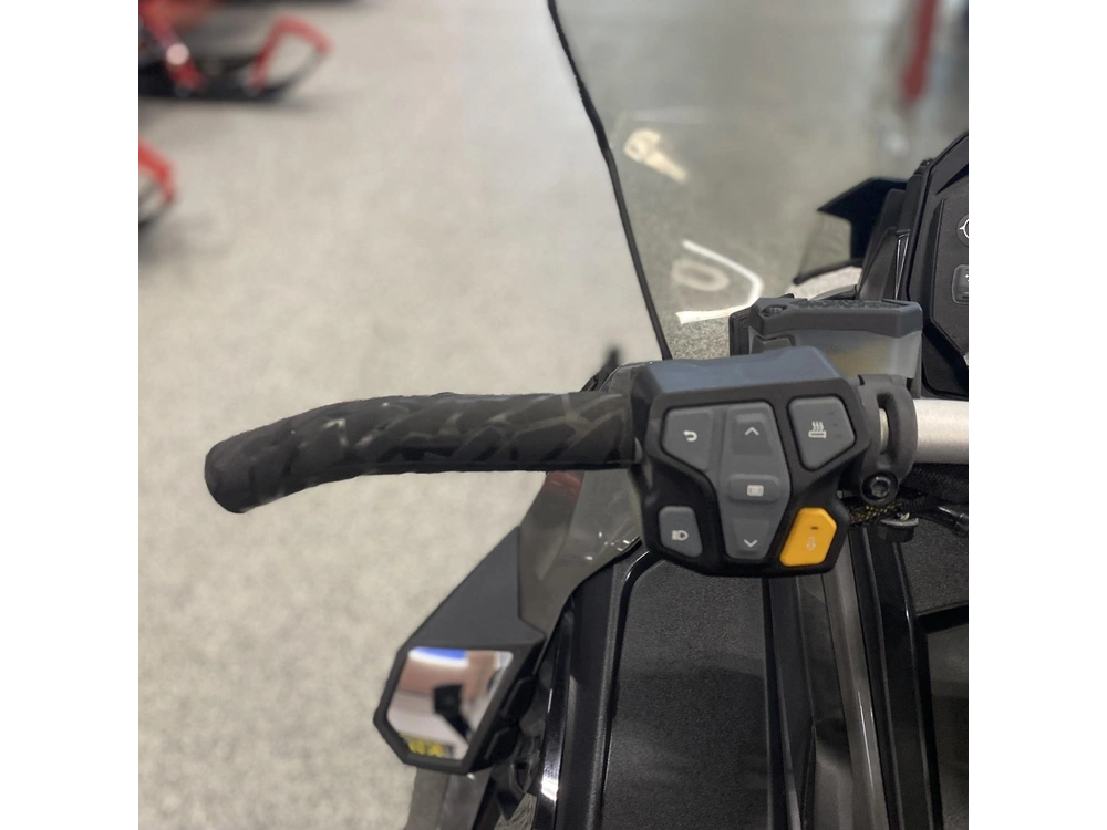 2025 Polaris 650 Indy Adventure 137 - 7s Gps - Electric Start alt