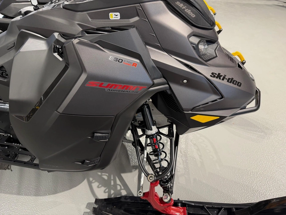 Ski-doo Summit Edge 850 Turbo R Special 2025 alt