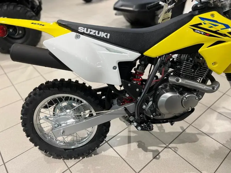 2025 Suzuki DR-Z125 thumbnail 3