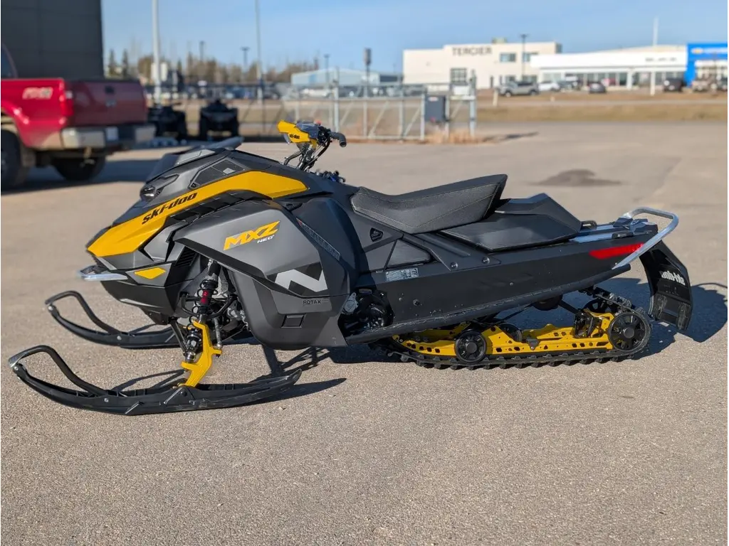 New 2026 Ski-Doo MXZ NEO+ 600 EFI (55) RipSaw 1.25