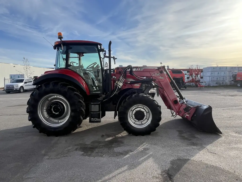 2015 Case IH Farmall 115U