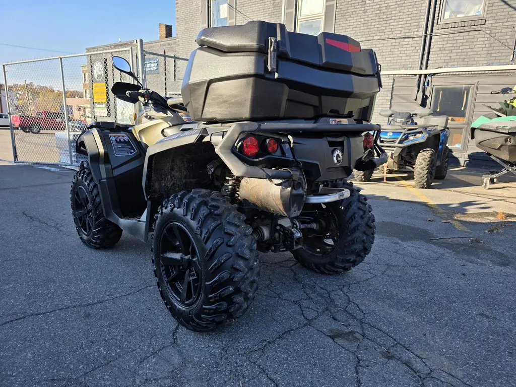 2021 Can-Am Outlander MAX XT 650