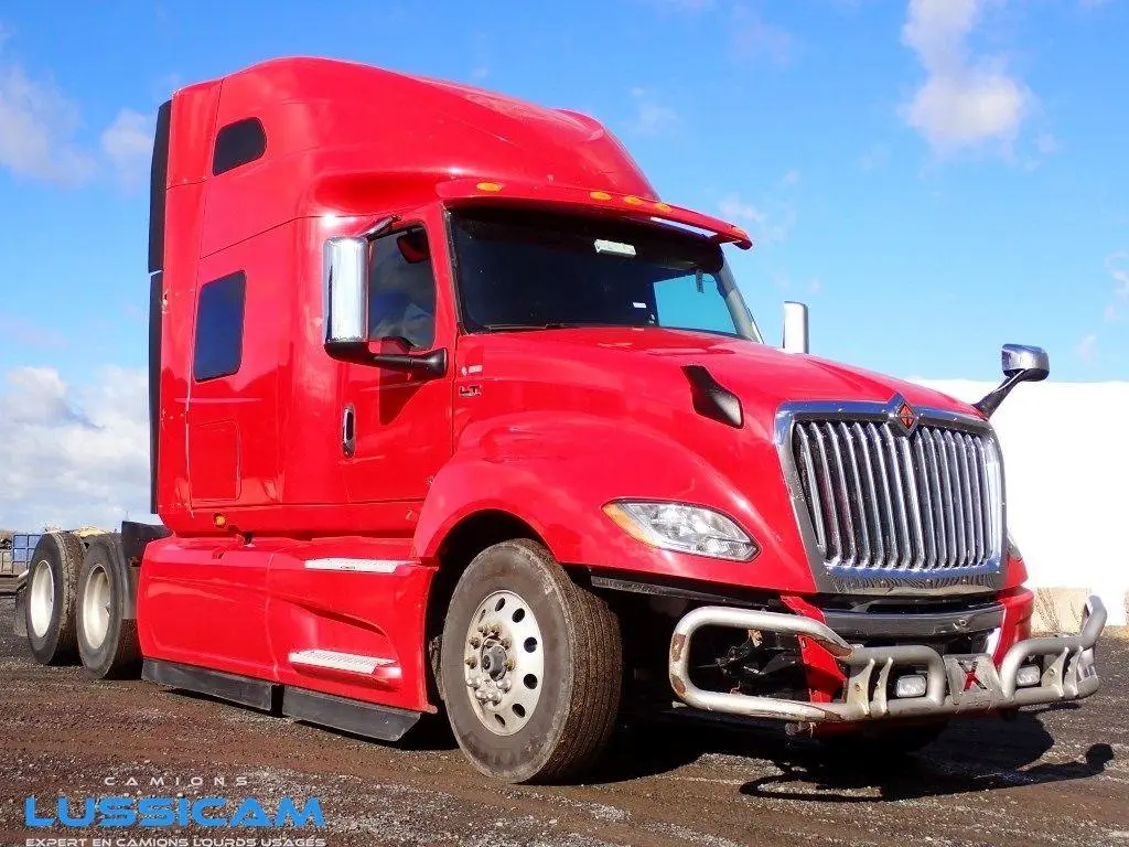 2023 International LT625