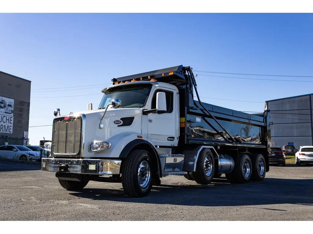 Peterbilt 567  2026