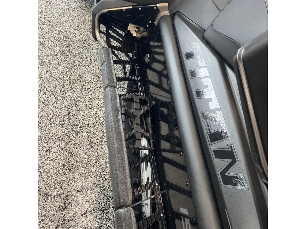 2025 Polaris 650 Titan Adventure 155 1.8 (1.5 Inch) alt