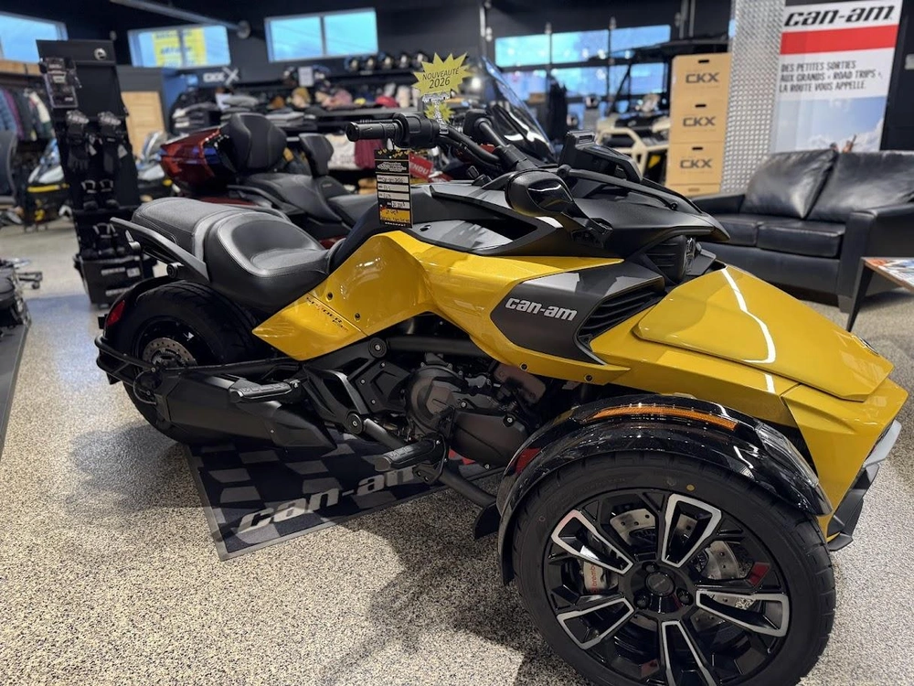 Can-am F3-s 2026 alt