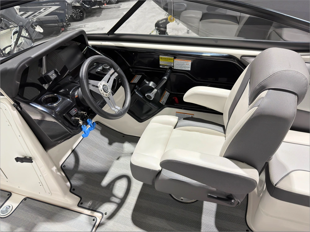 2019 Yamaha 212 Limited S alt