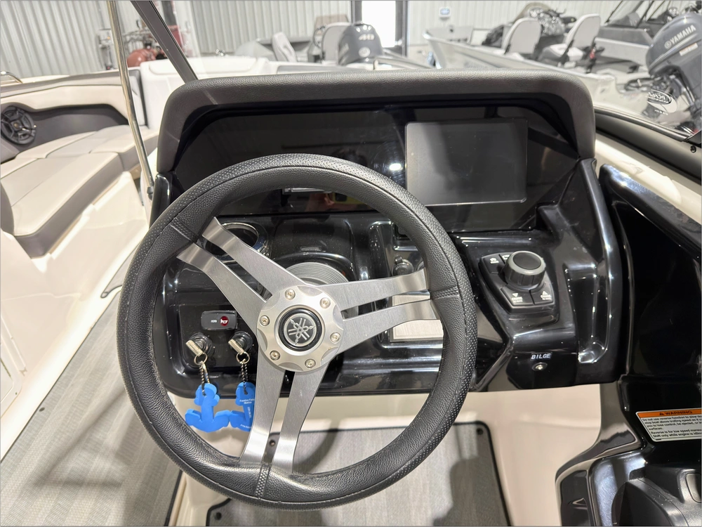 2019 Yamaha 212 Limited S alt